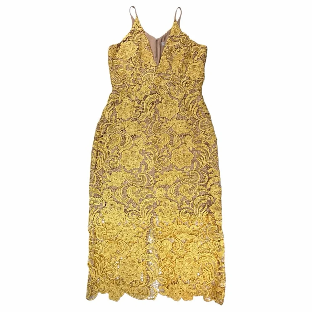 Elegant Yellow Lace Dress - Picture 2 of 11